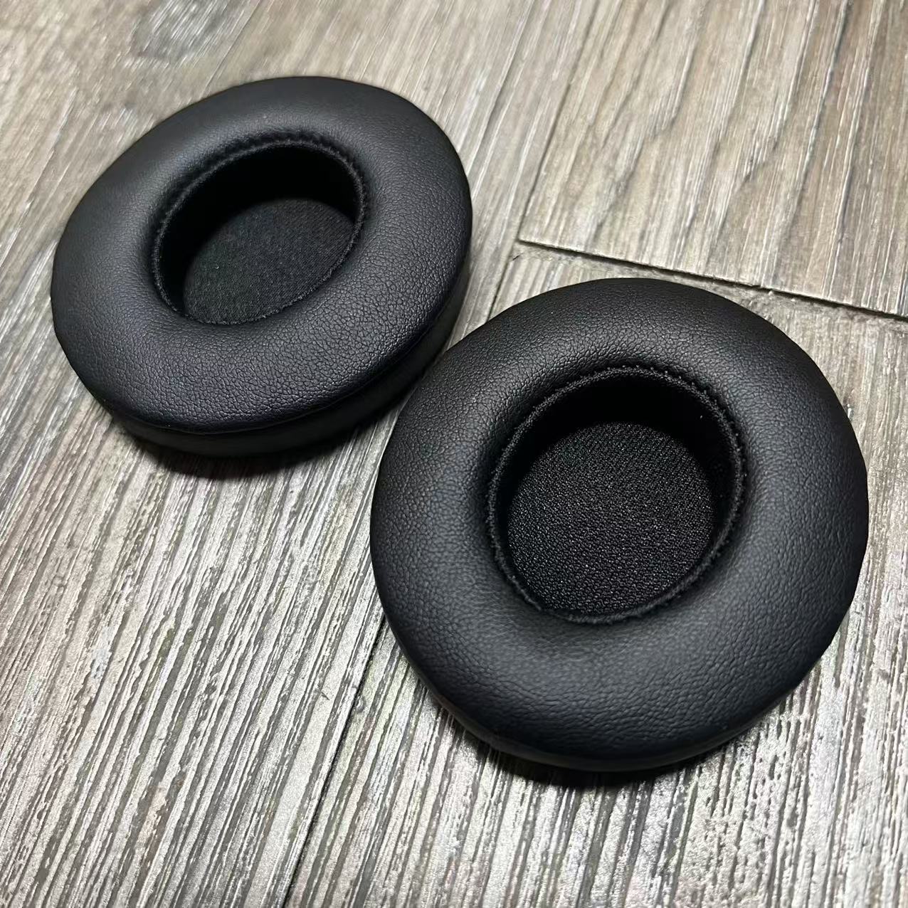 100% オリジナルイヤーパッドビートソロ 4 ワイヤレスヘ - Beats Headphone Solo 4 のレビューと価格